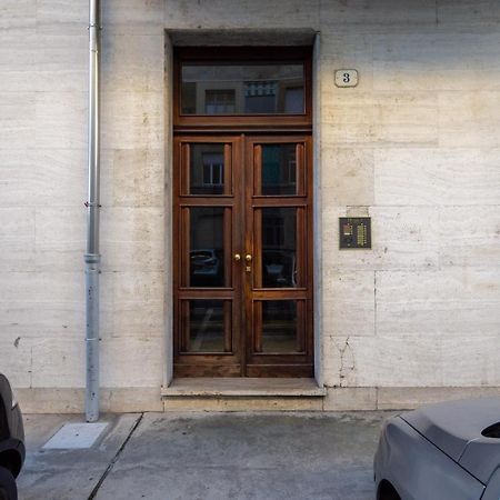 Toc-Toc Apartment A 10 Min Dall'Ospedale Maria Vittoria トリノ エクステリア 写真